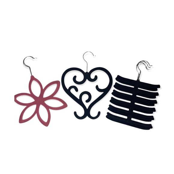 Bundle of 7 Mini Felt Accessory Hangers (good for jewelry, scarves, etc) - Picture 3 of 7